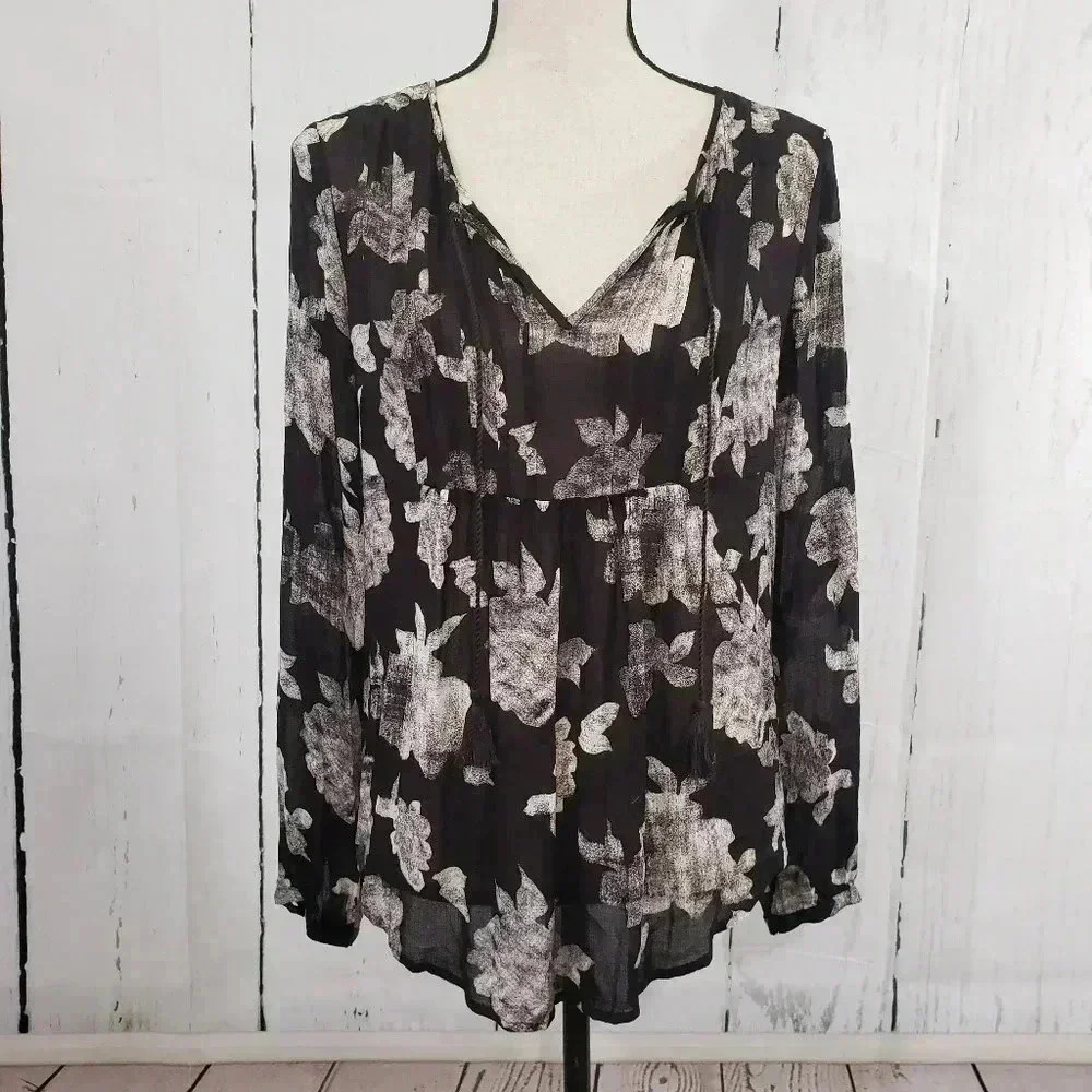 Lucky Brand Black Floral Boho Tassel Top